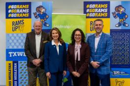 Messer in group photo with LFW