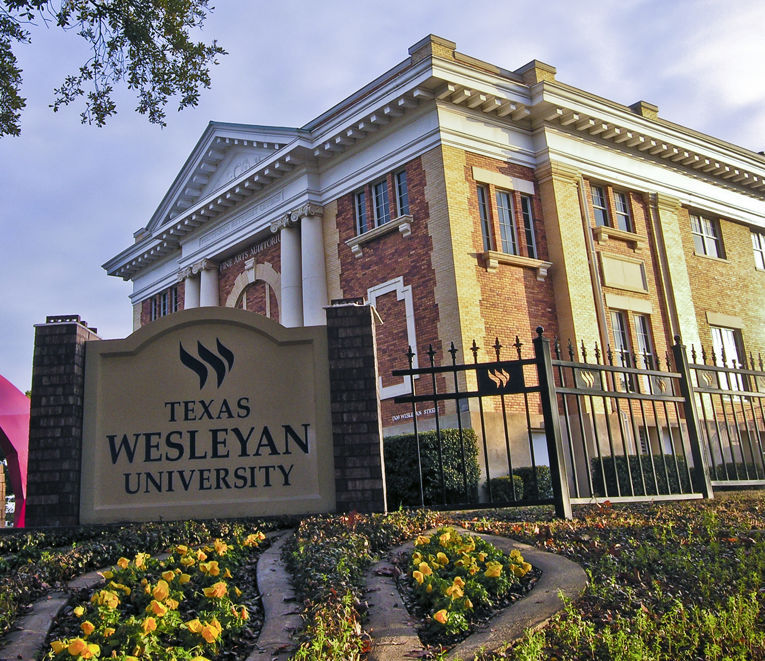 Texas Wesleyan sign