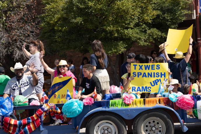 Hispanic Heritage Parade 1